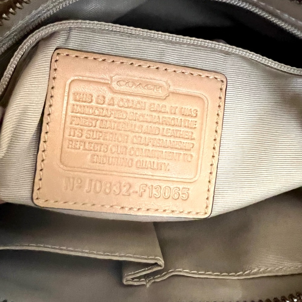COACH💥VINTAGE~SOLD OUT💥Hamptons Signature Carryall Tote Bag - Picture 11 of 12